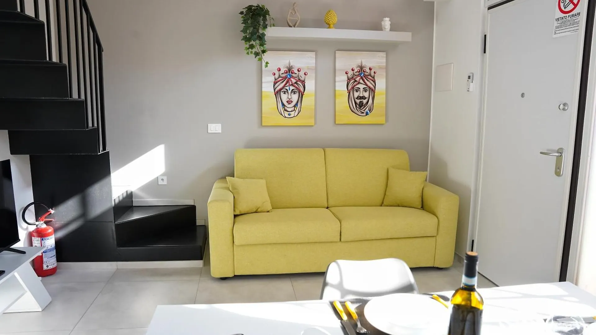 Catania Centro Casa Vacanze Con Parcheggio Ficurinias House Сasa de vacaciones